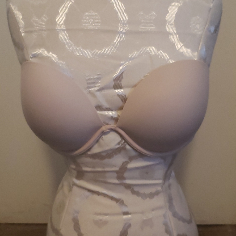 Strapless Bra - Picture 3 of 3